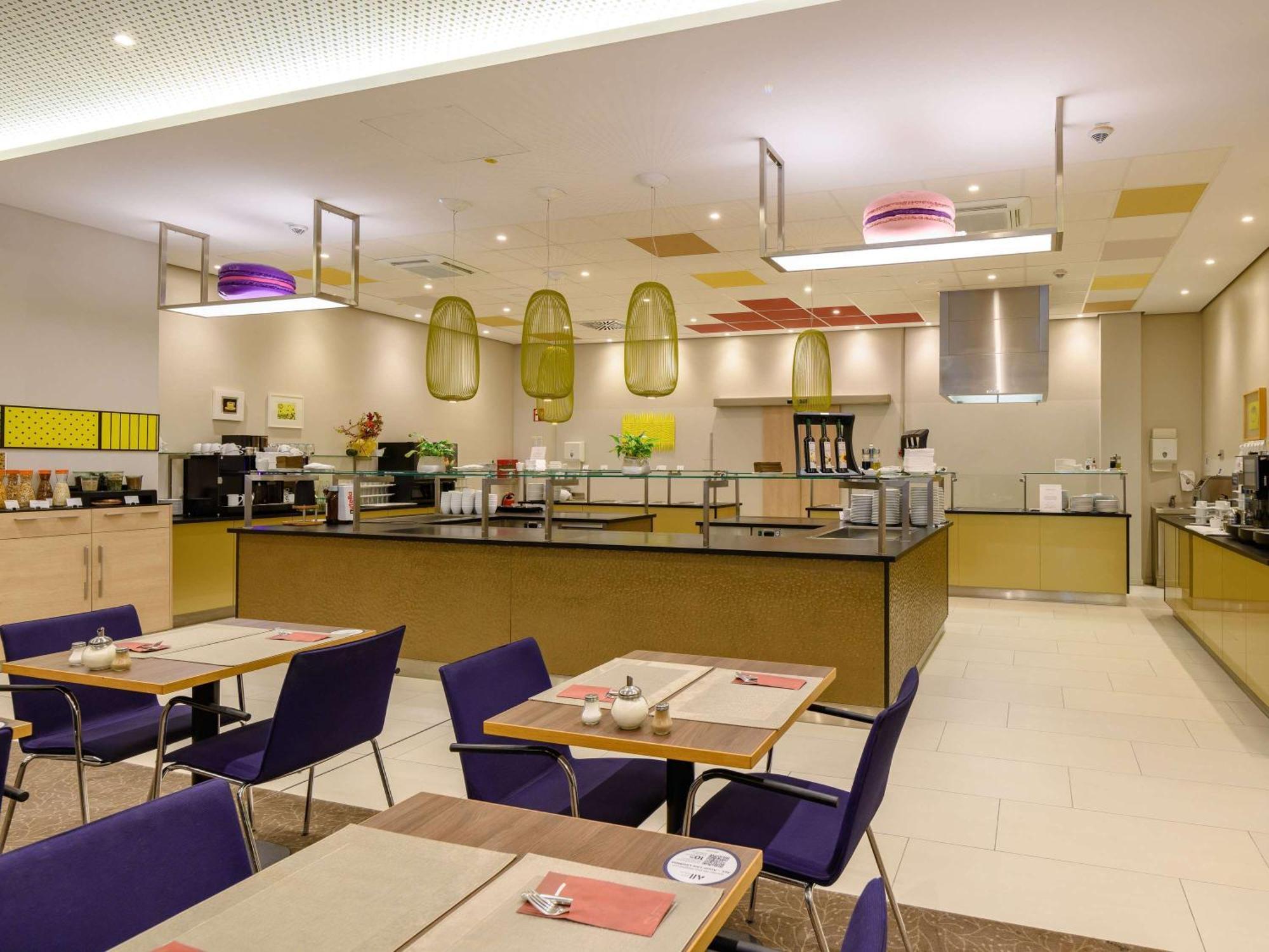 Novotel Nuernberg Centre Ville Esterno foto