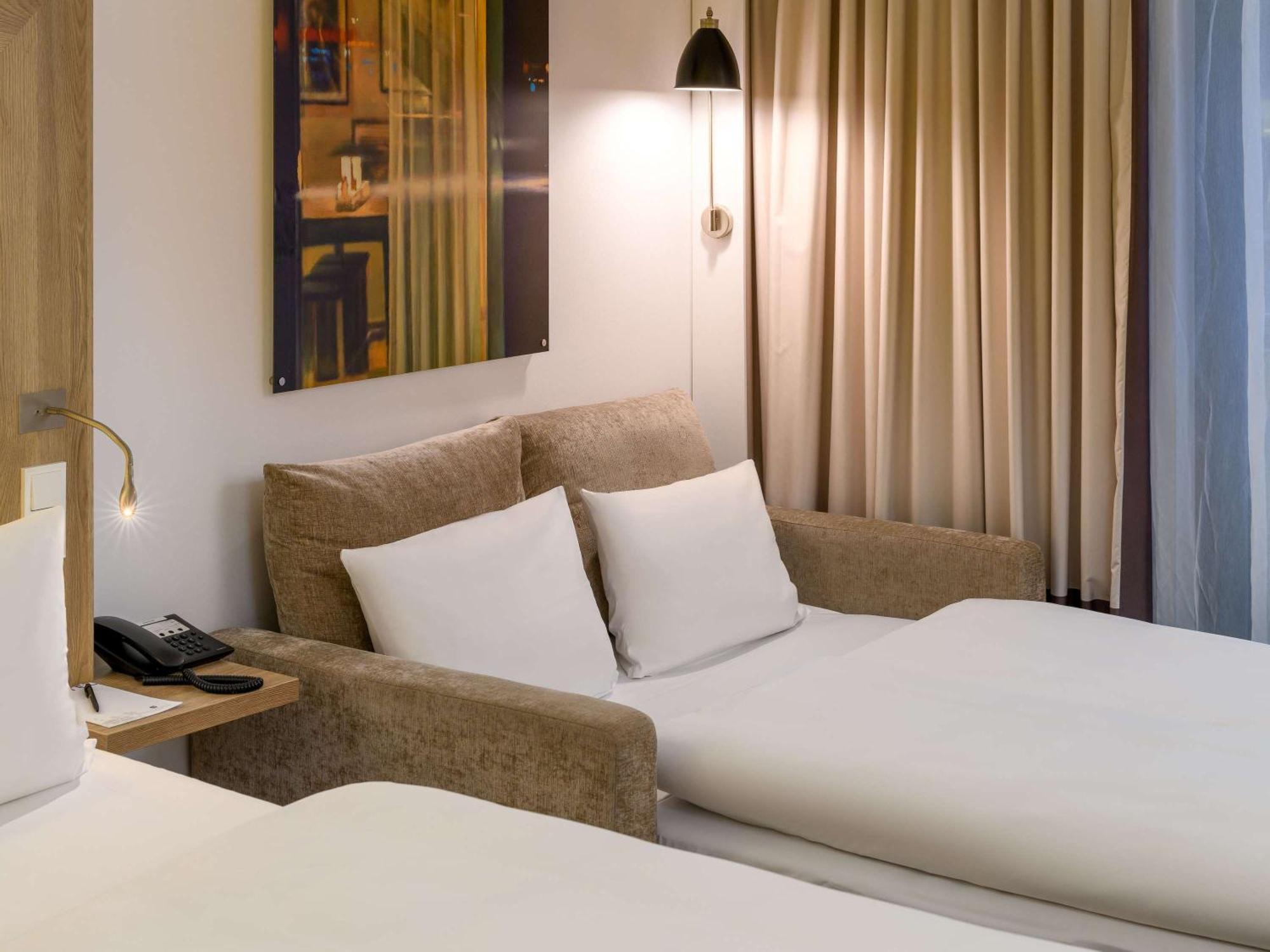 Novotel Nuernberg Centre Ville Esterno foto