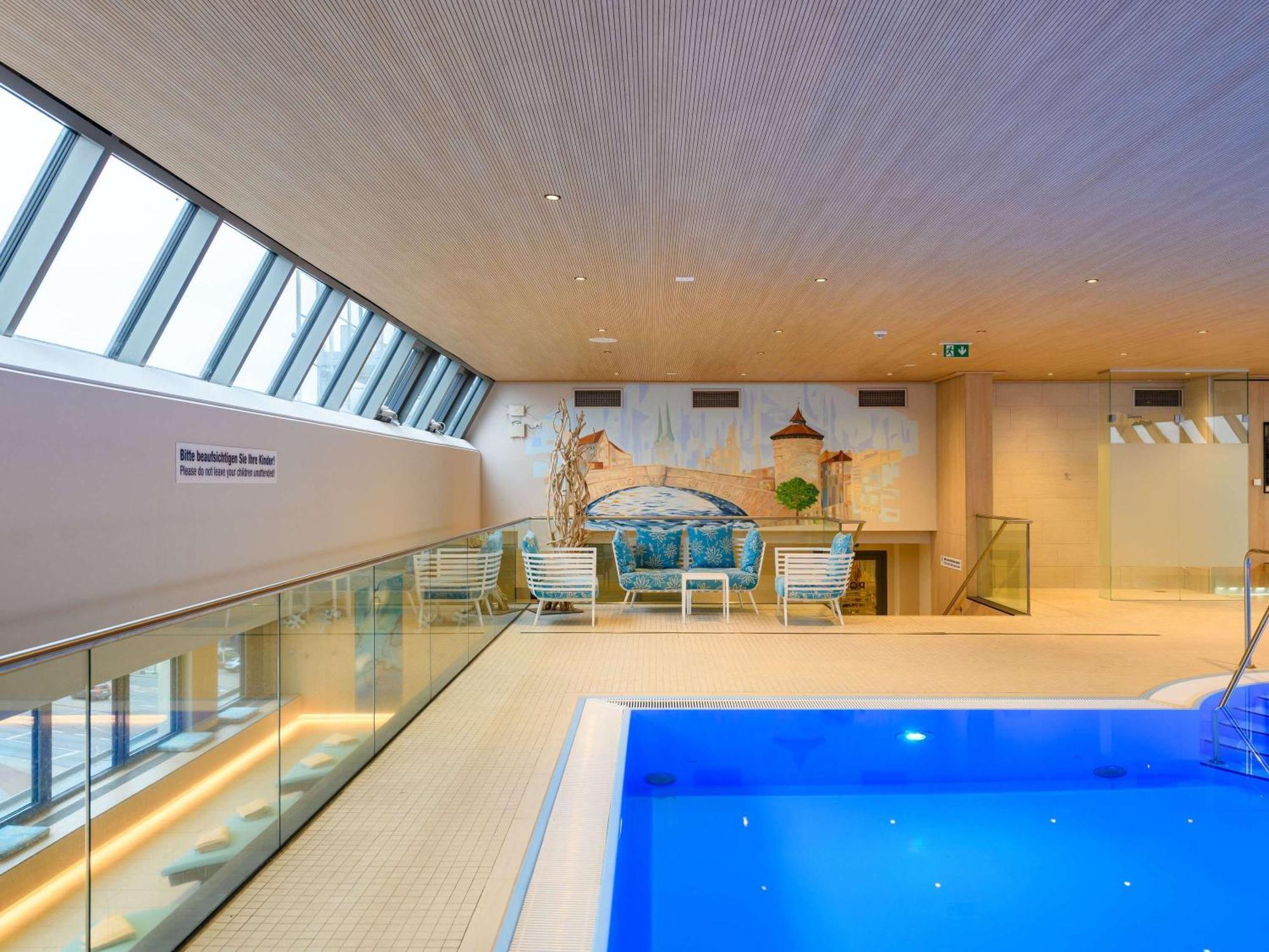 Novotel Nuernberg Centre Ville Esterno foto