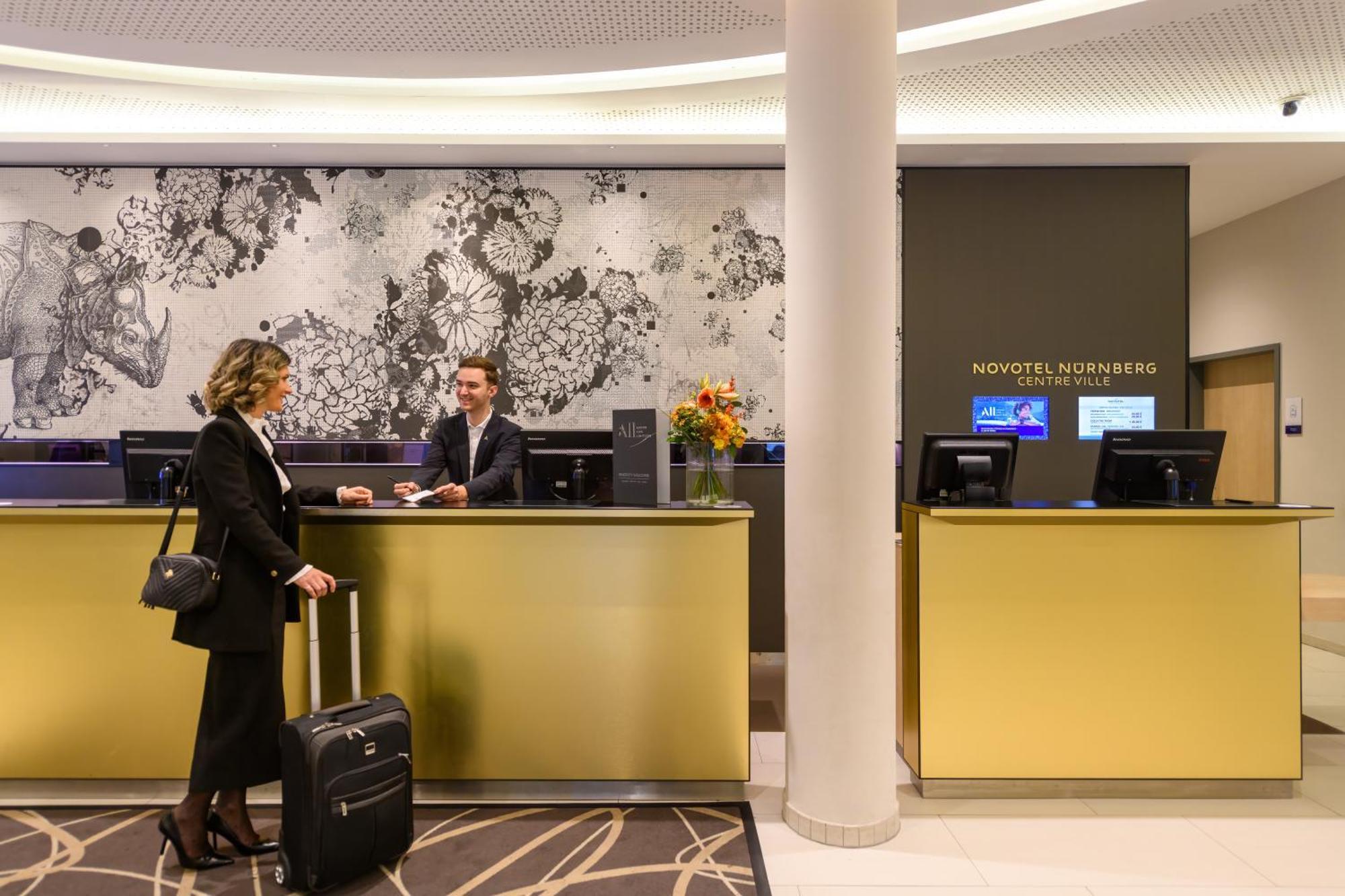 Novotel Nuernberg Centre Ville Esterno foto