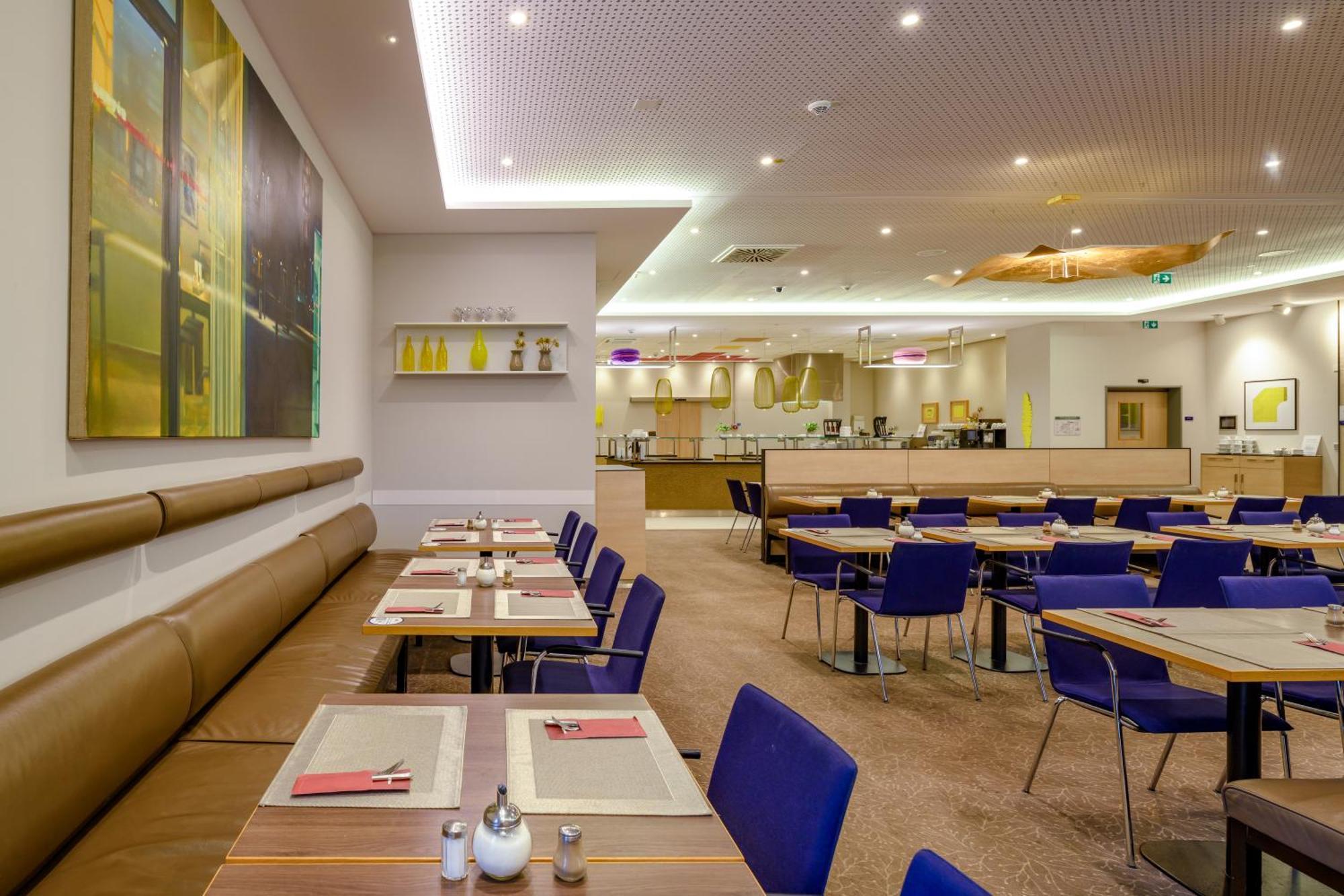 Novotel Nuernberg Centre Ville Esterno foto