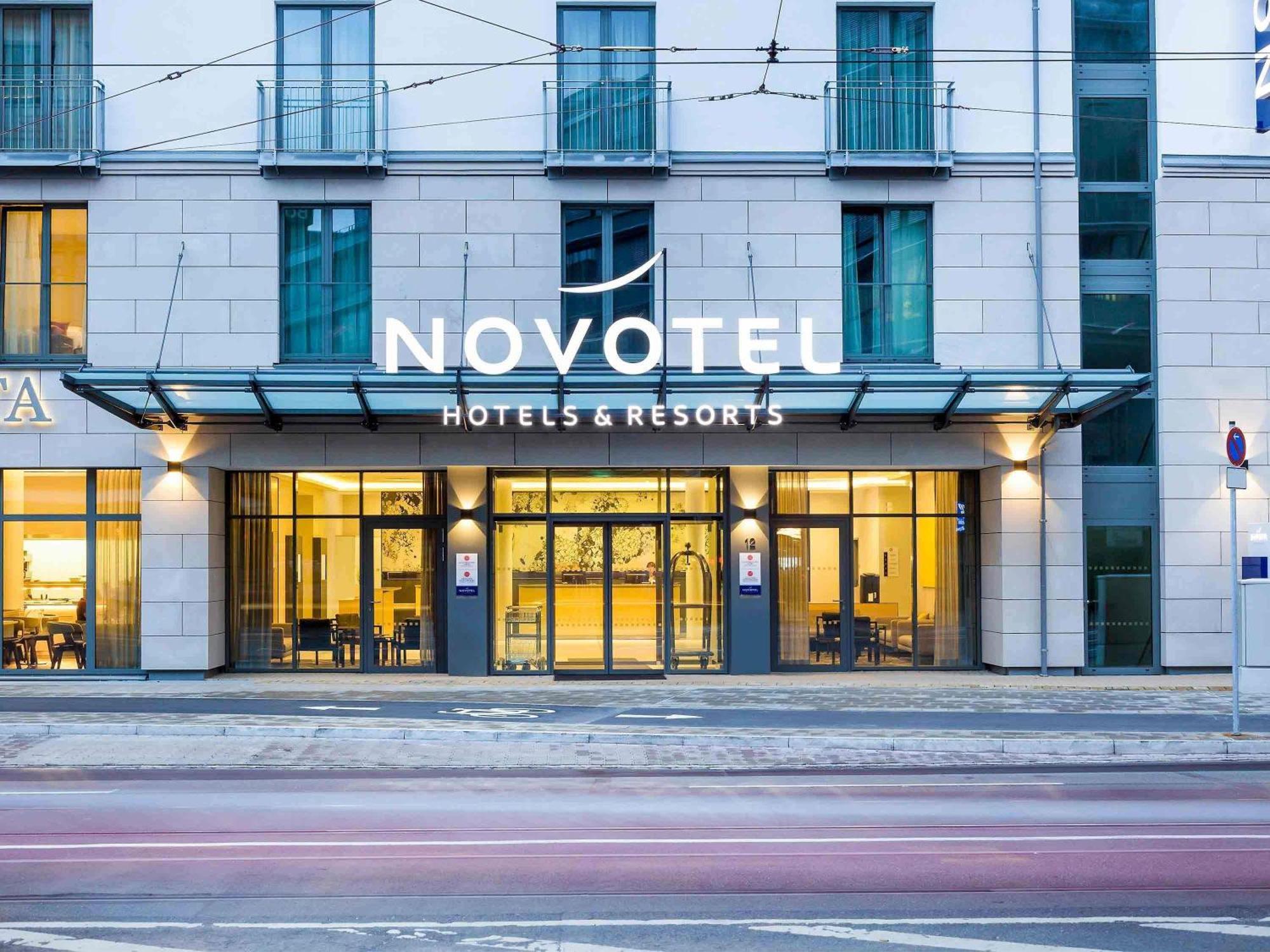 Novotel Nuernberg Centre Ville Esterno foto
